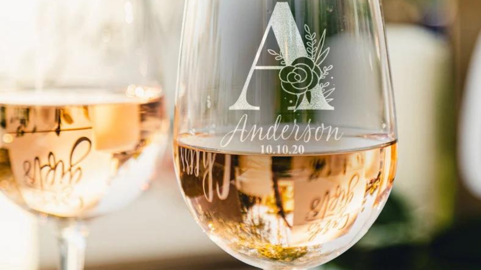 etched wine glass with personalized floral monogram design